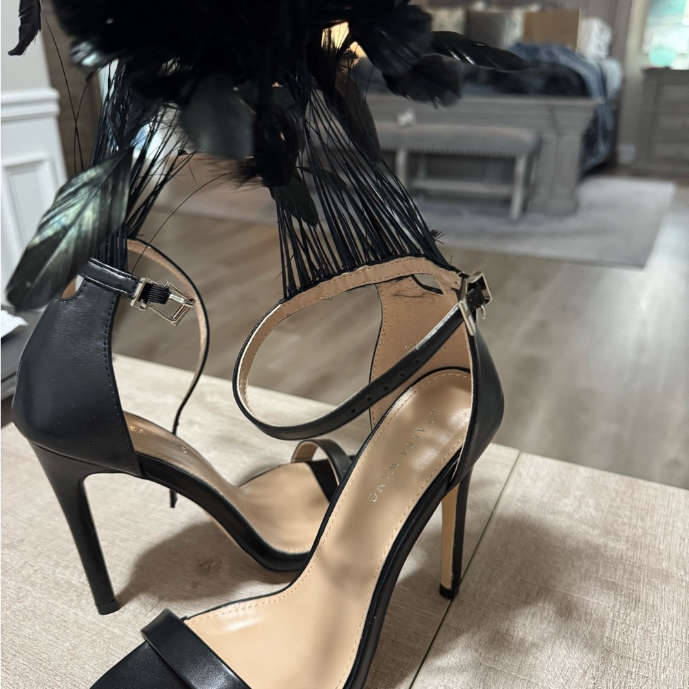 Black Feathered Women's Heels